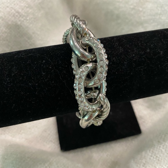 Beautiful Bracelet - Picture 3 of 10